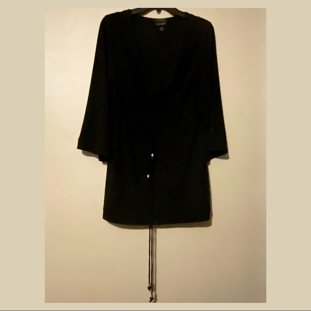 WH/BM SIGNATURE KNITS TOP
